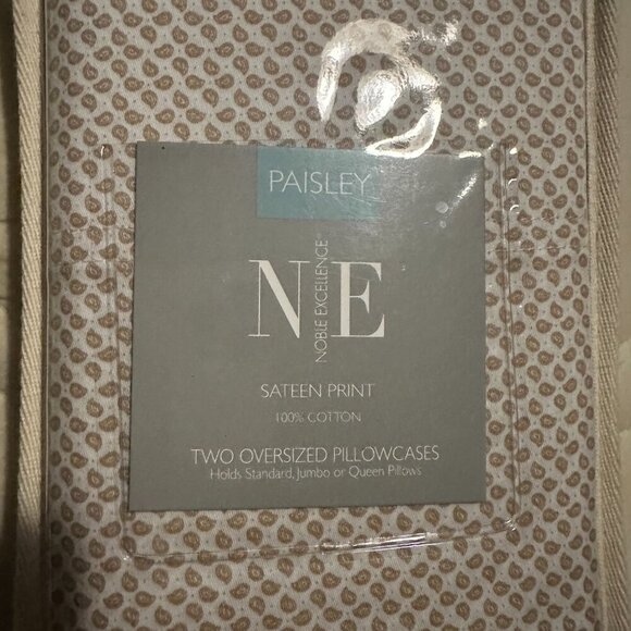 Paisley, Two Oversized Pillowcases, Sateen Print - Picture 2 of 2